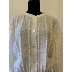 Opengewerkt wit vintage vestje