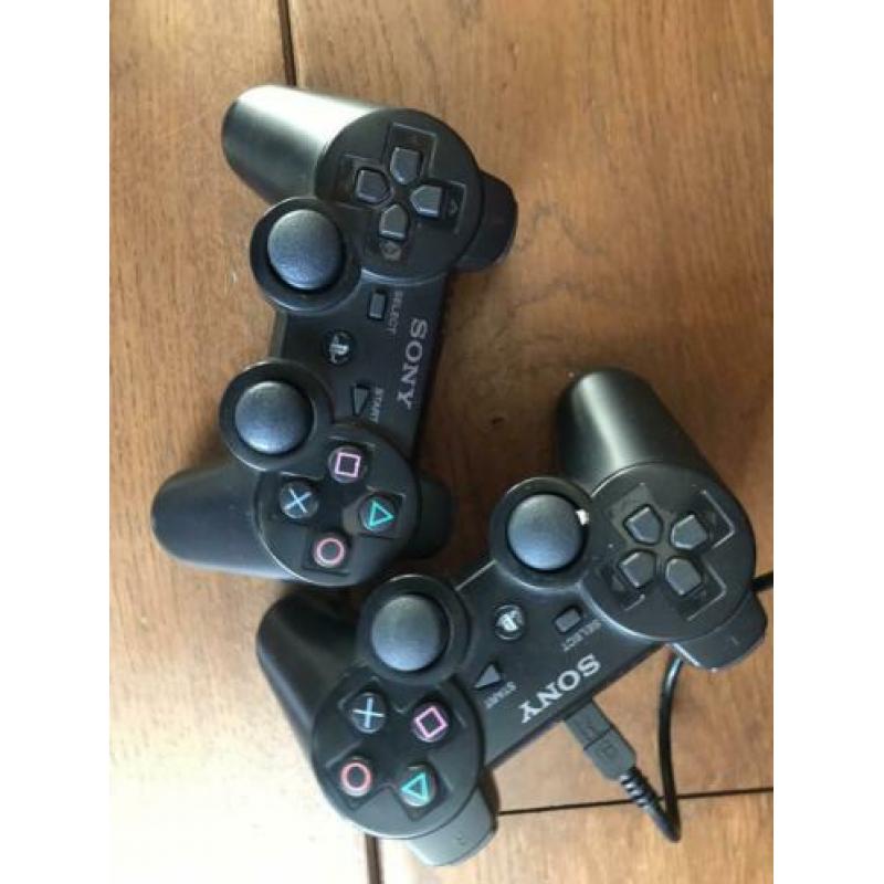 PlayStation 3 inclusief twee controllers
