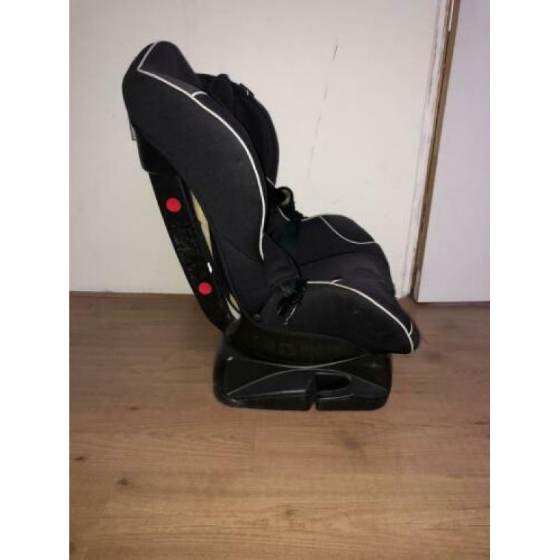 Bebies first autostoel zwart baby kind slaapstand