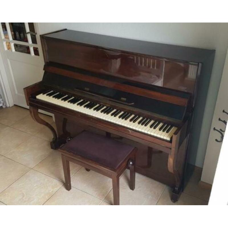 Zeer fraaie Ühlmann bruine (noten) hoogglans piano