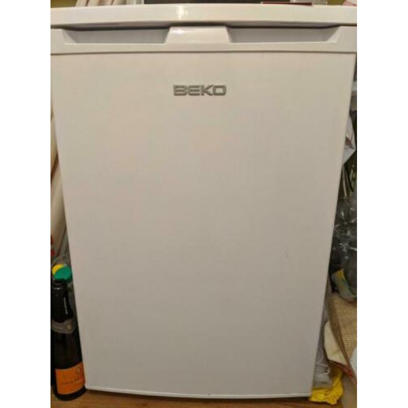 Koelkast met vriesvak tafelmodel BEKO TSE1282 A+