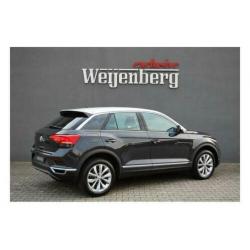 Volkswagen T-Roc 1.5 TSI Style 150pk Navi / Laneassist / PDC