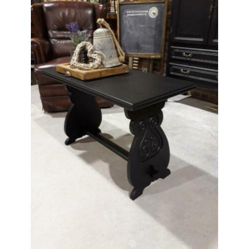 mooi sober mat zwart tafel tafeltje salontafel