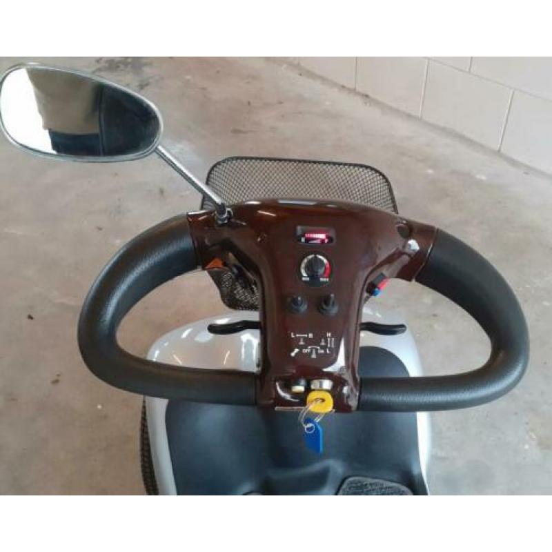 Practicomfort de luxe Scootmobiel , vlot model ; goede staat