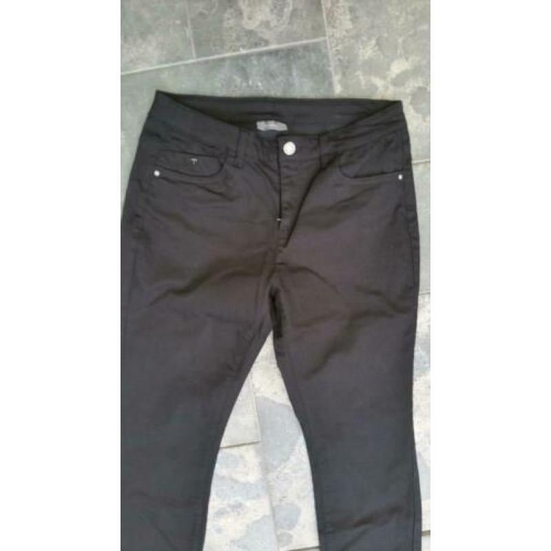 Yessica – zwarte broek maat 38