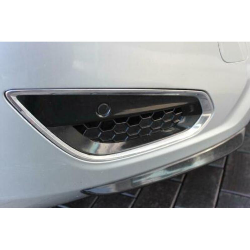 Volvo V60 2.4 D6 AWD PLUG-IN HYBRID Pure Limited