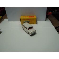 Witte Morris Mini Traveller. Model van het merk Atlas Dinky