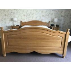 Handgemaakt eiken houten bed ombouw tweepersoons
