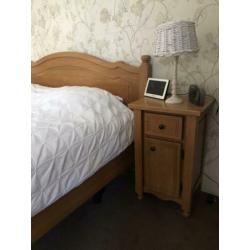 Handgemaakt eiken houten bed ombouw tweepersoons