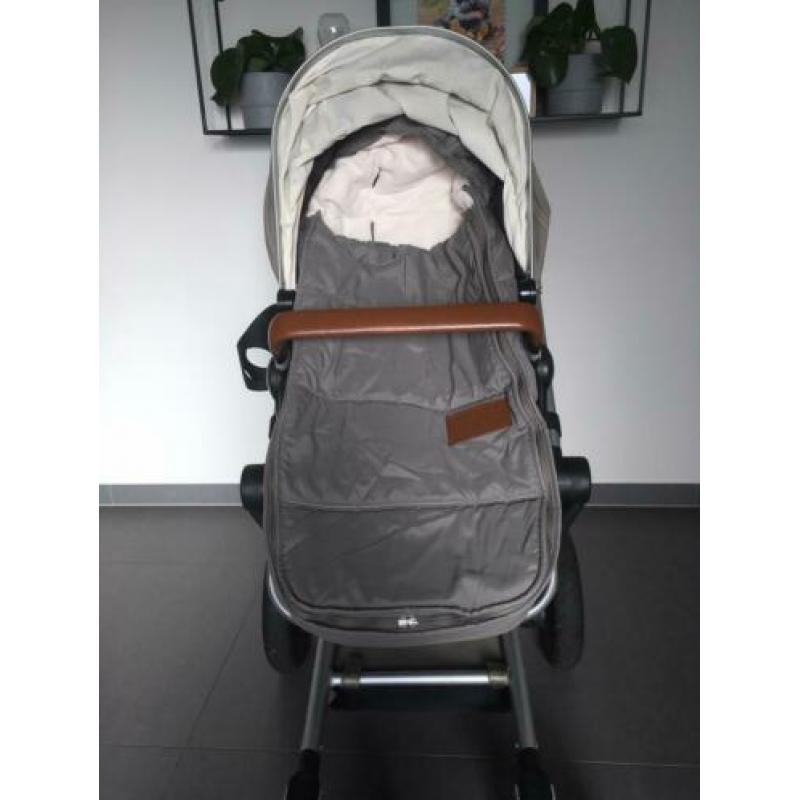 Nette Joolz day elephant grey kinderwagen