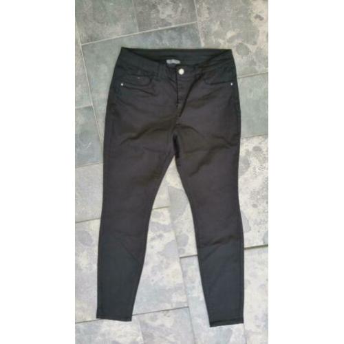 Yessica – zwarte broek maat 38