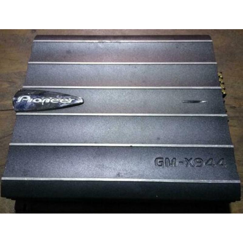 Pioneer GM-X944 auto versterker 4x115W