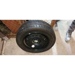 Reserve autoband nieuw met velg