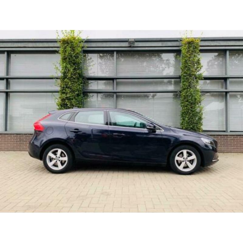 Volvo V40 2.0 D2 (120pk) 2015 nieuw apk