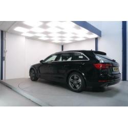Audi A4 Avant 1.4 TFSI Lease Edition Automaat + Trekhaak + D