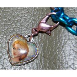 Efteling bedelarmband met 5 bedels prinsessen.
