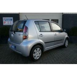 Daihatsu Sirion 2 1.0-12V Premium Airco !