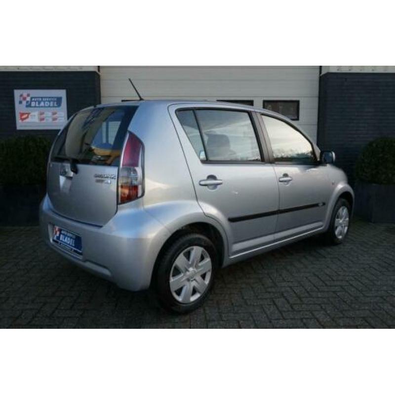 Daihatsu Sirion 2 1.0-12V Premium Airco !
