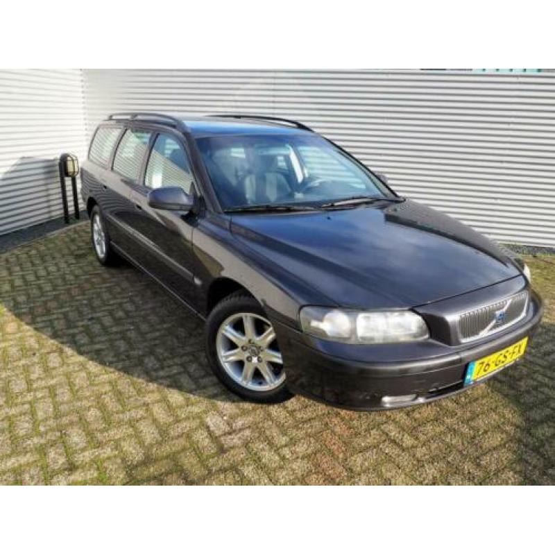 Volvo V70 2.4 170pk AUTOM. CLIMA CRUISE TREKHAAK (bj 2001)