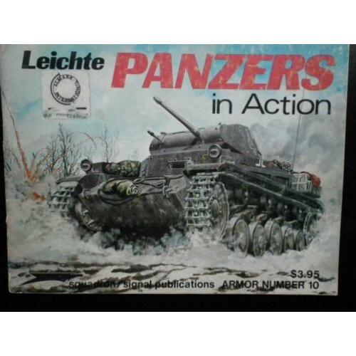 Squadron 10, Leichte Panzer in action