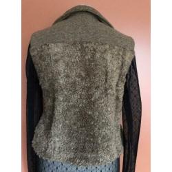 Essentials bodywarmer beige 38/49 zgan mooi??
