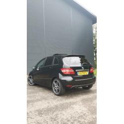 Mercedes B170 Blue-efficiency PNRDAK/COMMANDNAVI/XENON/LEER