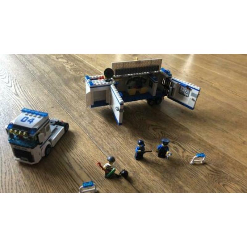 LEGO City Mobiele Politiepost - 60044