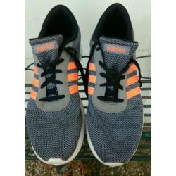 Grijs /oranje ADIDAS sportschoenen maat 7=40.