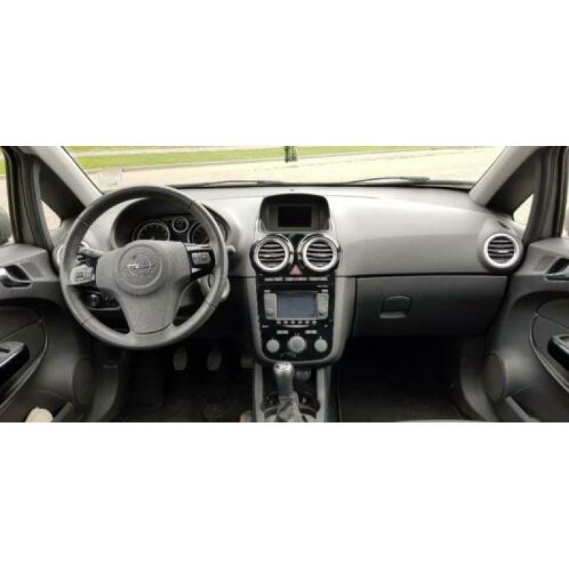 Opel Corsa 1.2 16V 5D BlitZ Ecoflex 2014 Pepper Dust