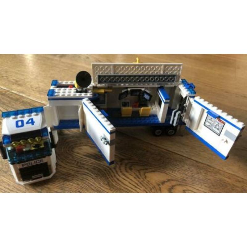 LEGO City Mobiele Politiepost - 60044