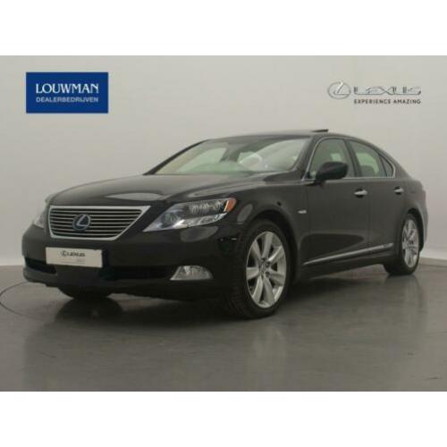 Lexus LS 600h President | Mark Levinson | Rear Entertainment
