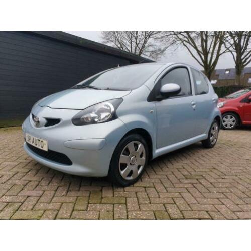 3x Toyota aygo bouwjaar 2006 airco 5 deurs km 82754