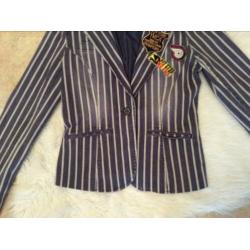 Only blazer in maat S.