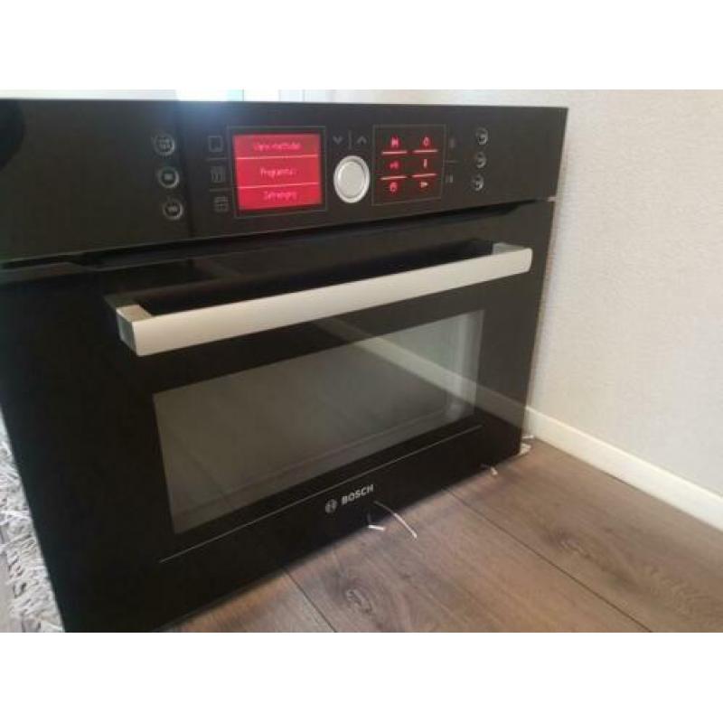 Luxe Bosch combi oven (Pyrolytische zelfreiniging)