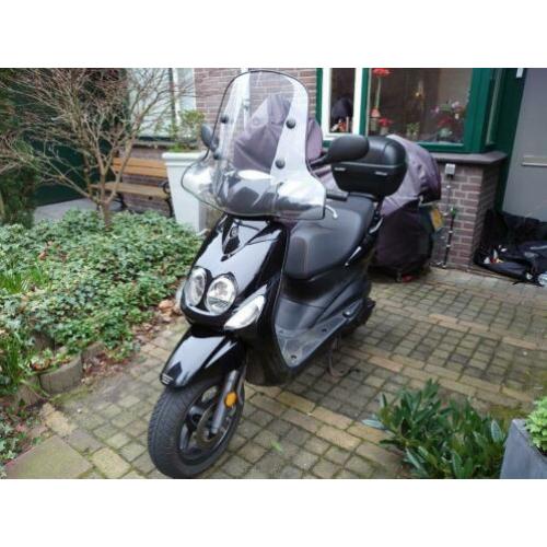 Yamaha Neos 4T injectie (2015) inclusief windscherm en koffe