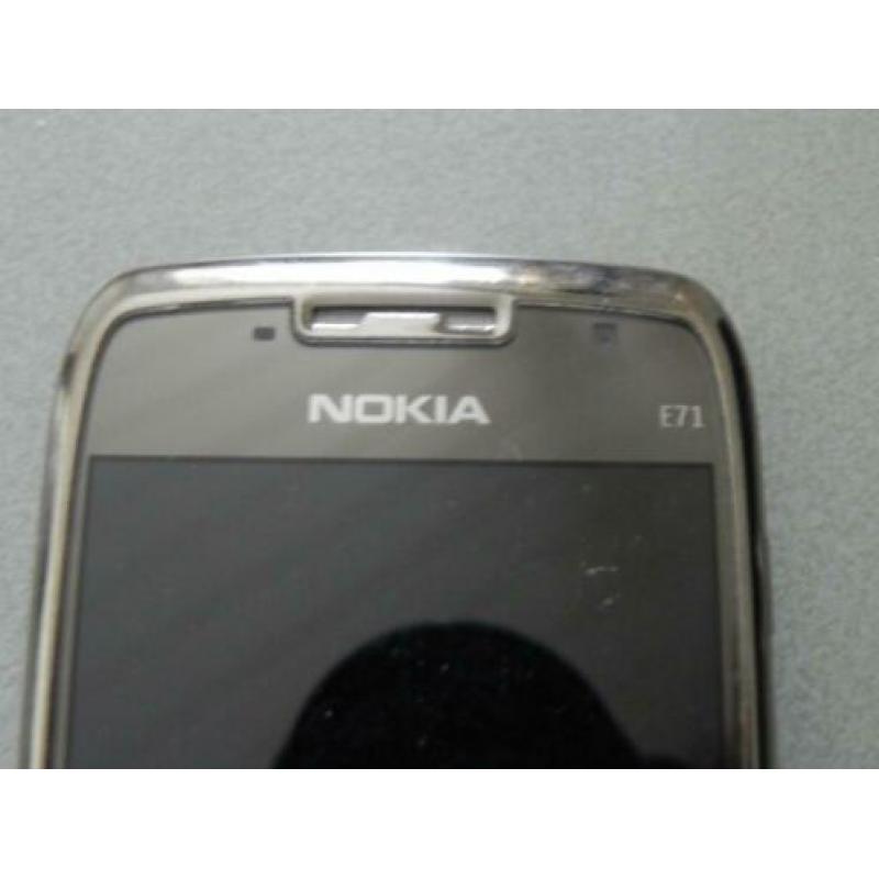 Nokia E71