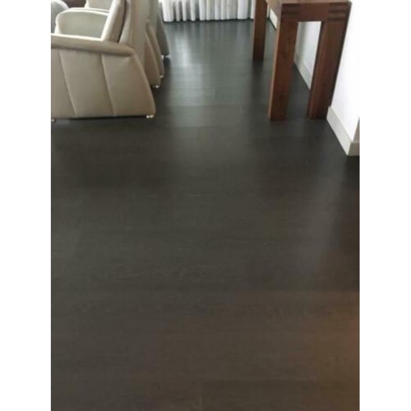 97m2 Balterio Laminaat vloer grijs 18 cm. Zelf uit te halen.