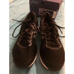 ASICS GEL-CUMULUS 21 WOMEN 40,5 black/white