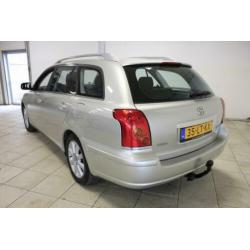 Toyota Avensis Wagon 1.8 VVTi Linea Terra (bj 2003)