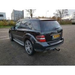Mercedes M-Klasse 3.0 CDI Ml280 4MATIC AUT 2006 Zwart