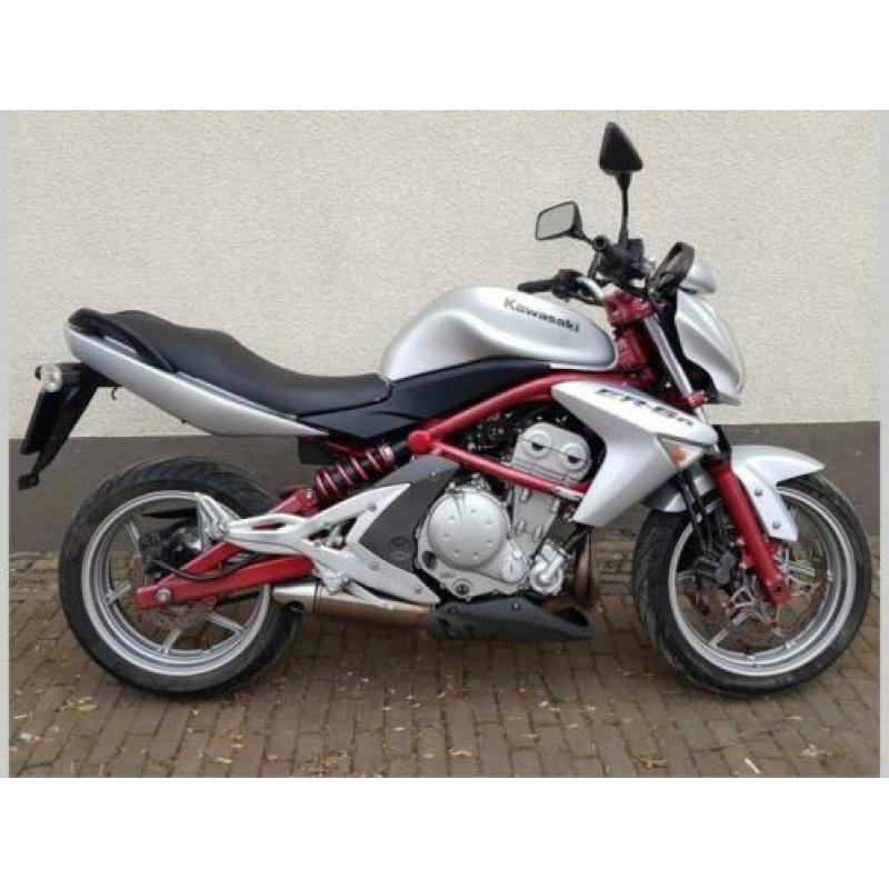 Kawaski ER 6 n / ER6n / ER-6n Zilver-rood A2 mogelijk (2006)