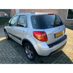 Suzuki SX4 1.6 Limited clima, keyless entry & start