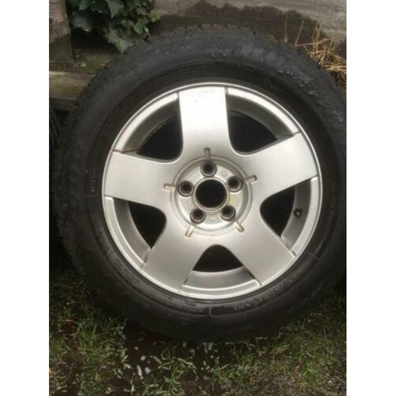 15” velgen + banden vw golf 4 / bora 5x100 195/65/15