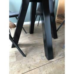 Eiken tafel