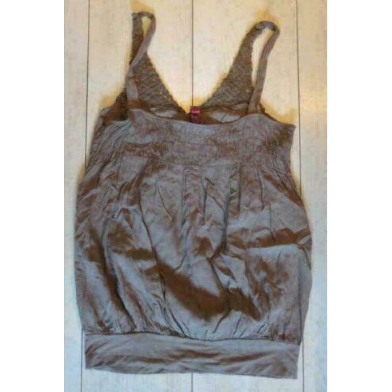 ambika mouwloze bruine met zijde top maat M
