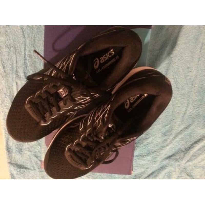 ASICS GEL-CUMULUS 21 WOMEN 40,5 black/white