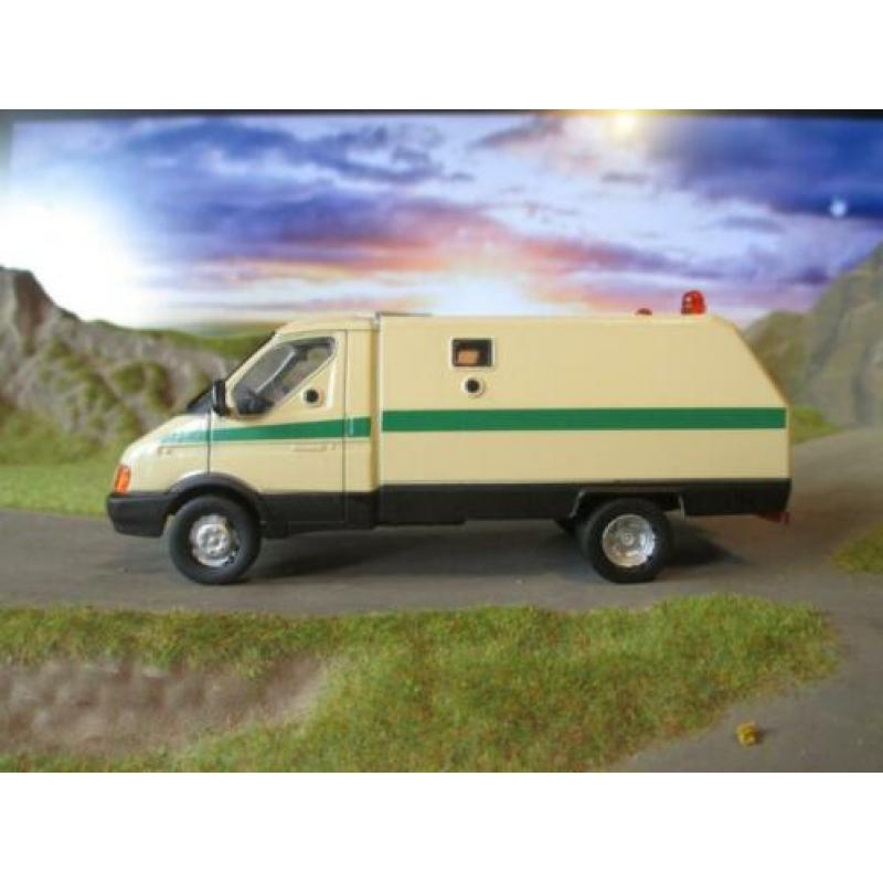 1/43 GAZ 3302 Ratnik Geldtransport - DeA Renault DAF / LDV