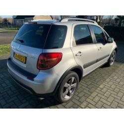 Suzuki SX4 1.6 Limited clima, keyless entry & start