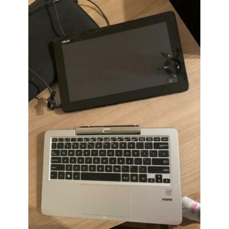 Asus transformer book t200t(scherm afneembaar tot tablet)