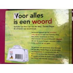 2 voorleesboeken van Sesamstraat